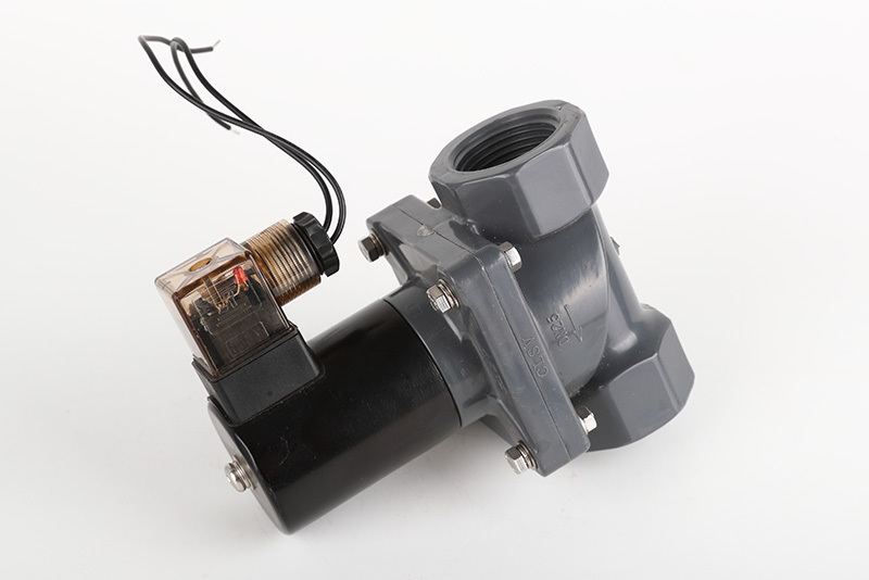 越秀UPVC电磁阀内丝